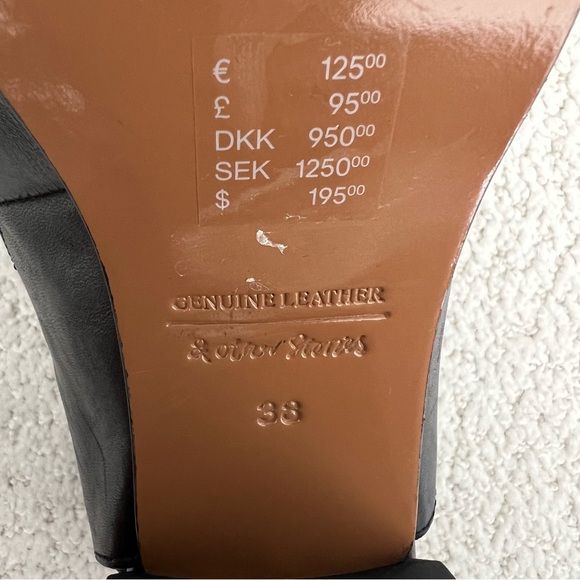 & Other Stories sz 7 genuine leather heels with toe cut outs and suede detailing - Picture 7 of 7